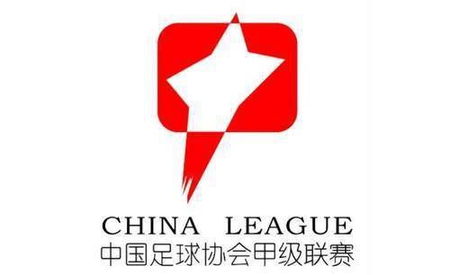 把腿张开的女人
